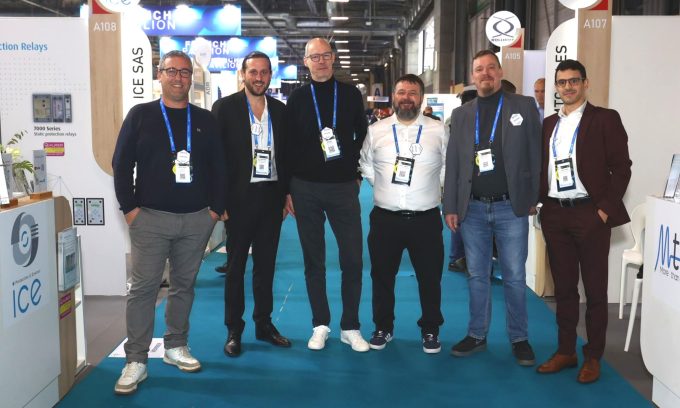 Salon nucléaire avec ice